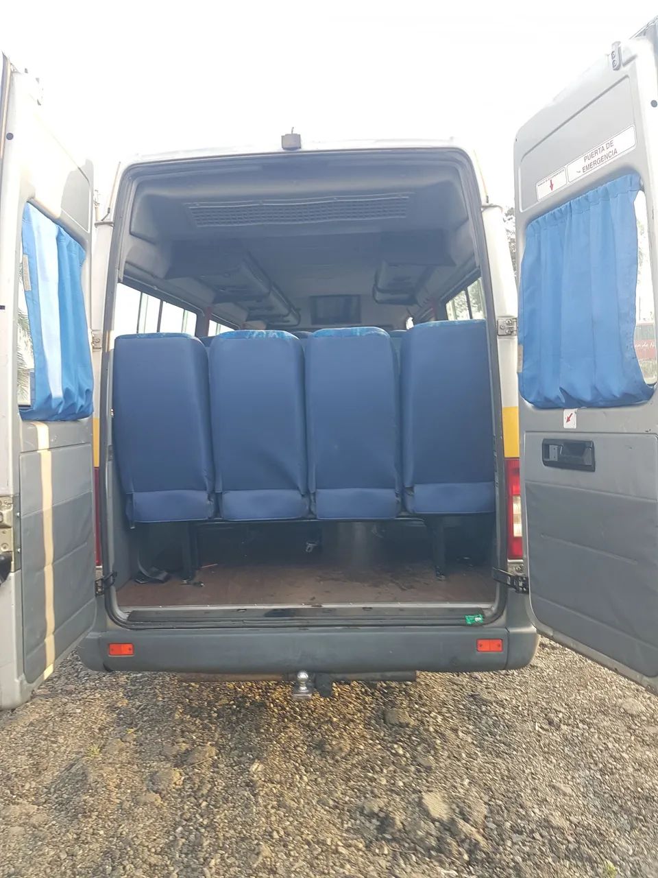 Mercedes-Benz Sprinter 413 Van Luxo 16 E 20L Dies Usados e