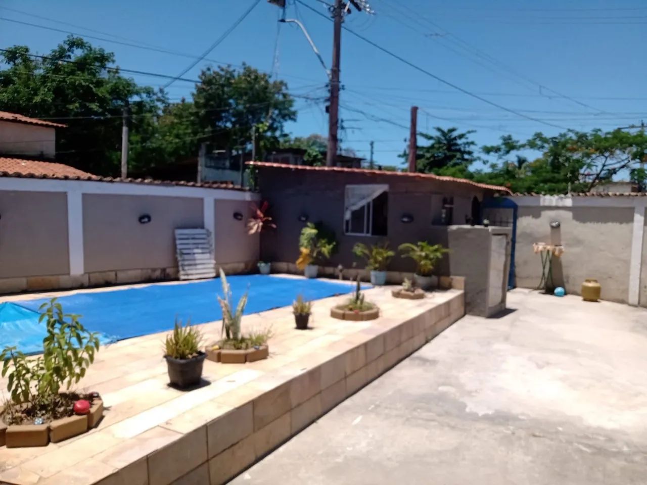 Vendo  excelente casa no condomínio trindade. Rua 6 casa 65 