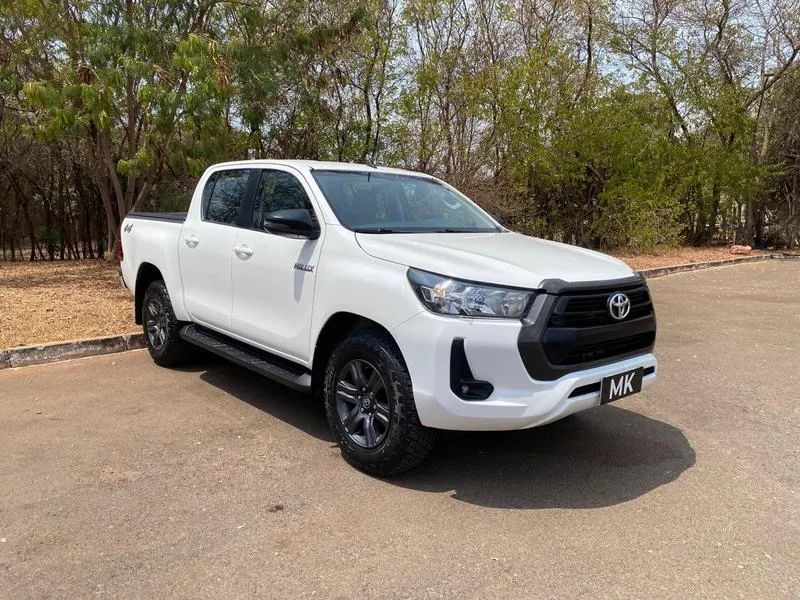 Toyota Hilux CD SR 4X4 2.8 TDI Diesel Aut. 2022