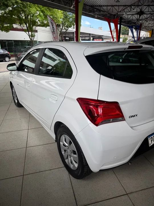 ONIX LT 2019 1.0 (54.000km) ESTADO OKM! IMPERDÍVEL! - Foto 8