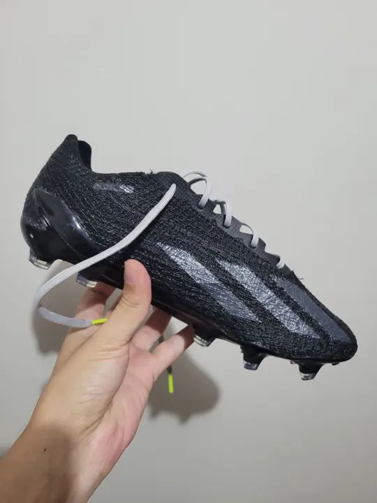 CHUTEIRA ADIDAS - CRAZYFAST STRUNG+ FIRM GROUND - Tamanho 40 (forma pequena)  -  Seminova