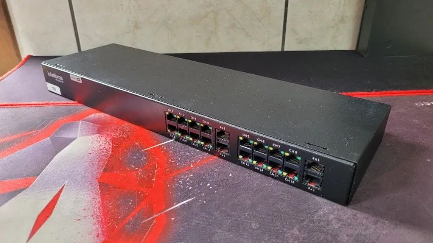 Power Balun de 16 Canais Full HD VB 1016 WP Intelbras - Foto 2