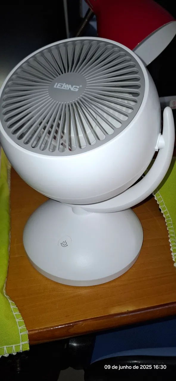 Ventilador de mesa LE LONG