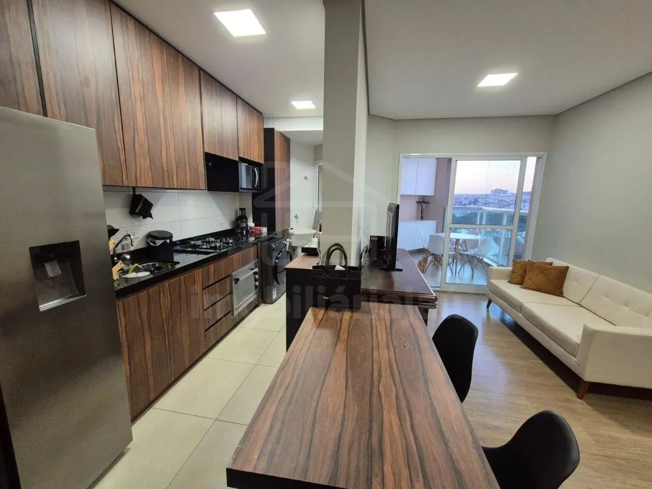 Apartamento com 03 quartos no condomínio Infinity