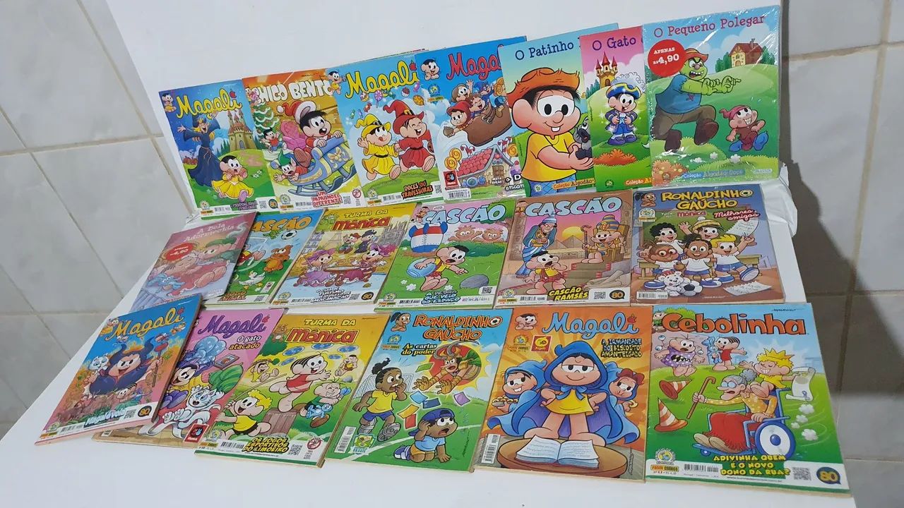 Lote de 19 gibis e 13 almanaques turma da Mônica 
