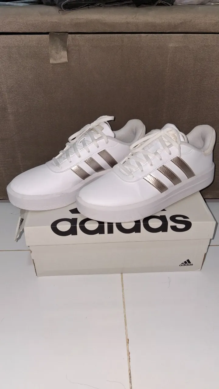 Tênis Adidas