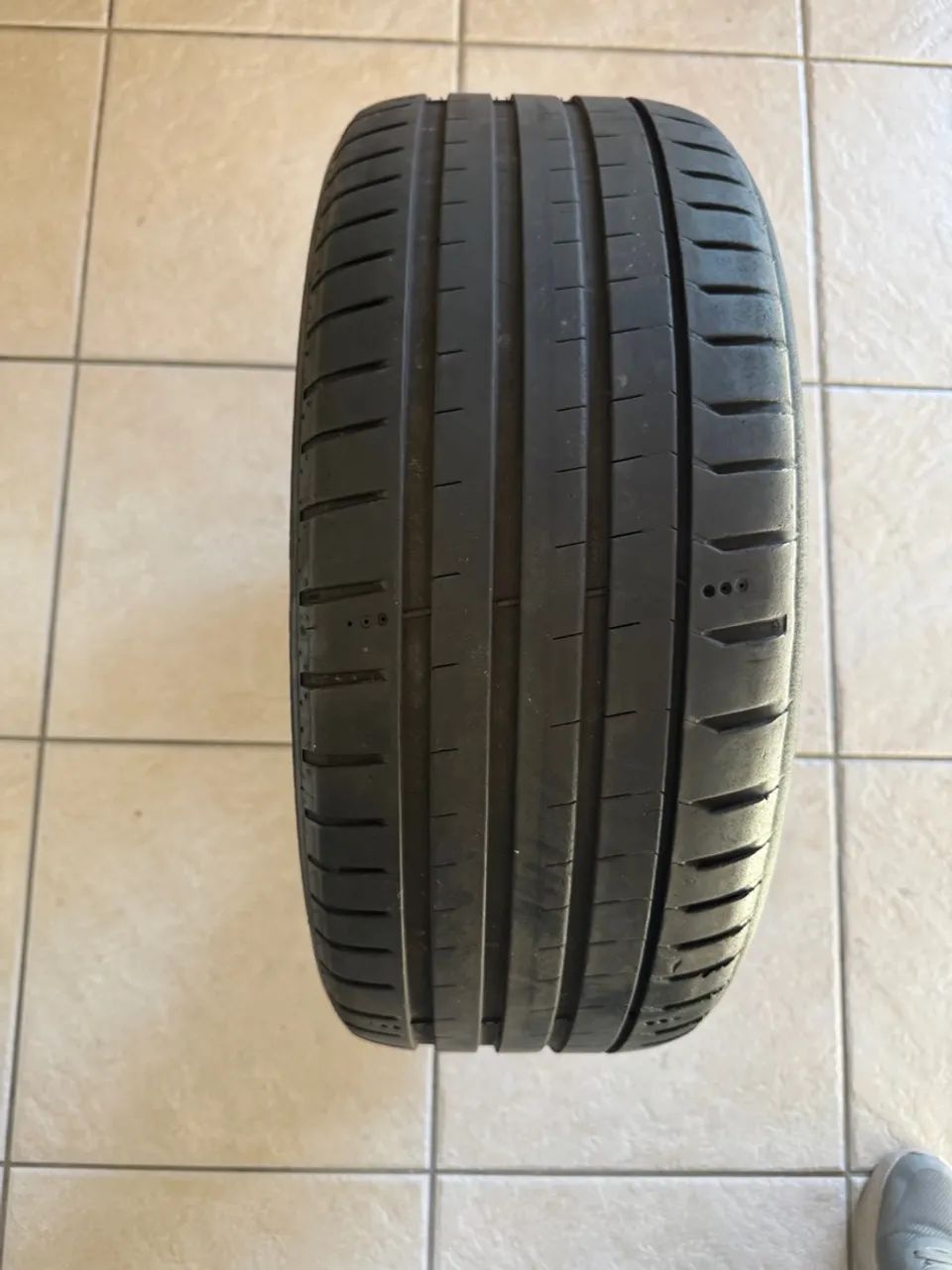 Pneu aro 17 Michelin usado
