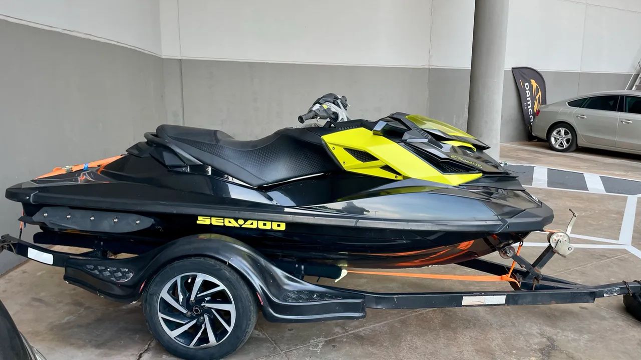 Jet ski seadoo bombardier rxp 260 - Aceito Troca