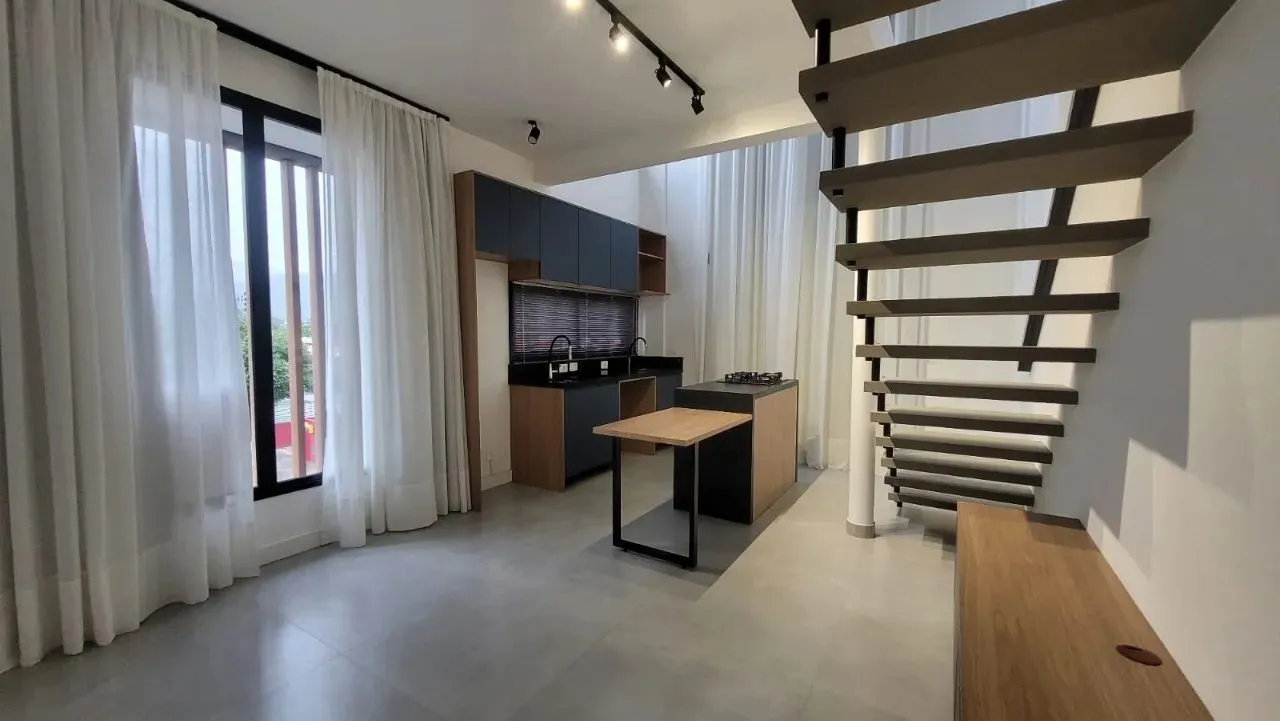 Apartamento com 1 suíte no bairro
