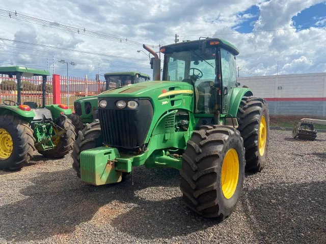 Trator Jhon Deere 7225J ano 2016