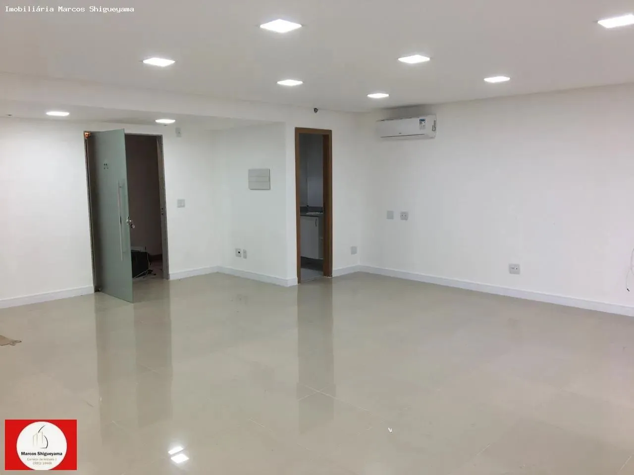 Sala Comercial para Locação em Salvador, Caminho das Árvores, 2 banheiros, 2 vagas