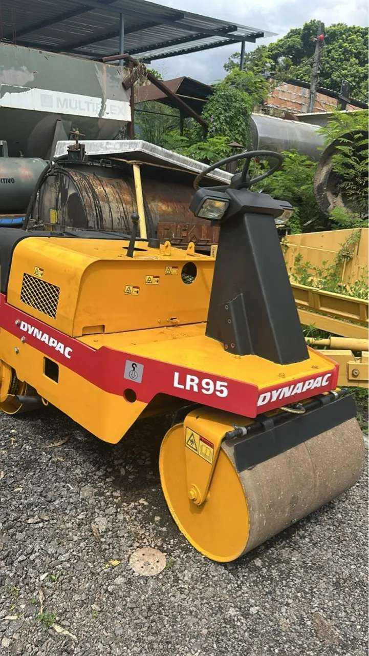 ROLO COMPACTADOR-DYNAPAC LR 95