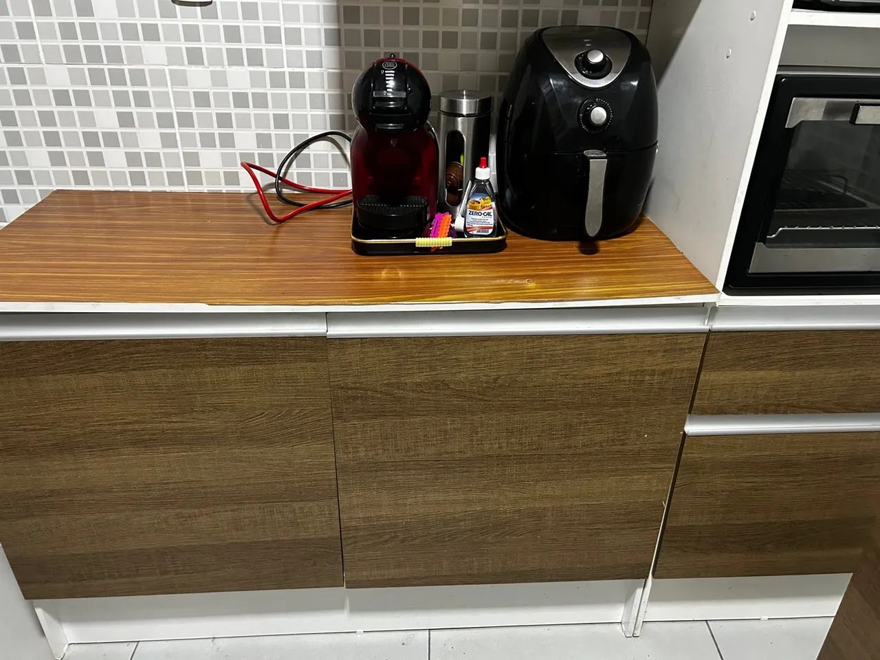 Armário de Cozinha Branco com Portas de Vidro - Foto 3