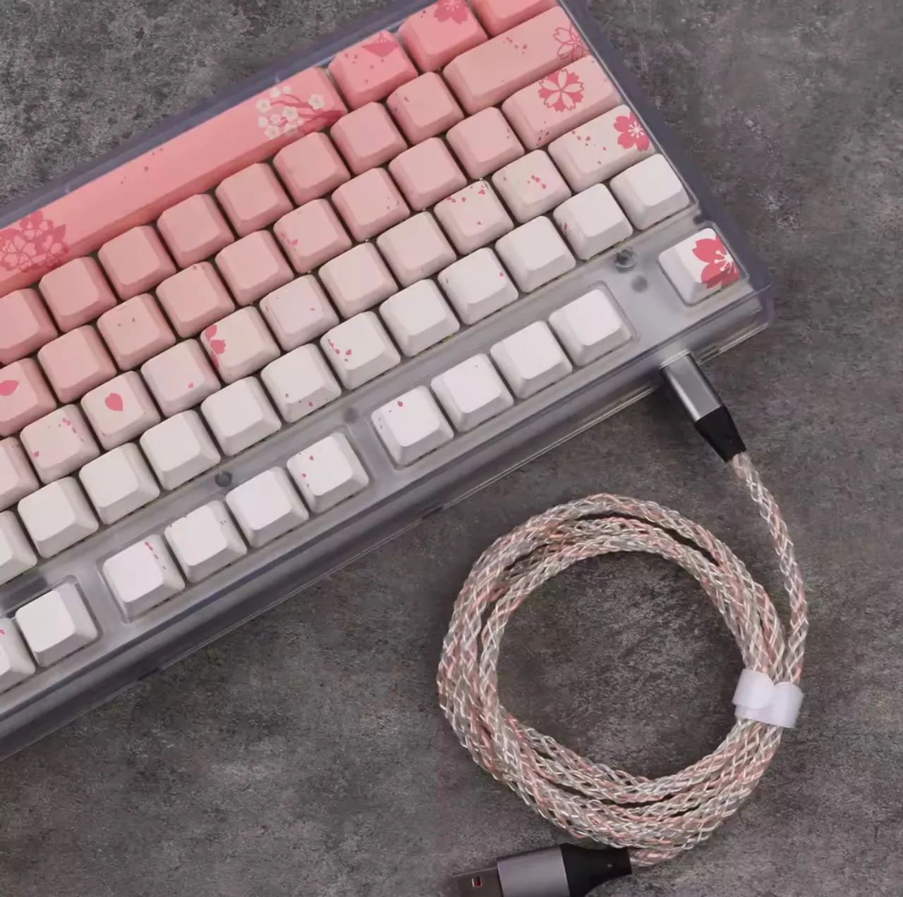 Cabo RGB Everglide USB-C para Teclado Mecânico e Magnético 1 M - Foto 4