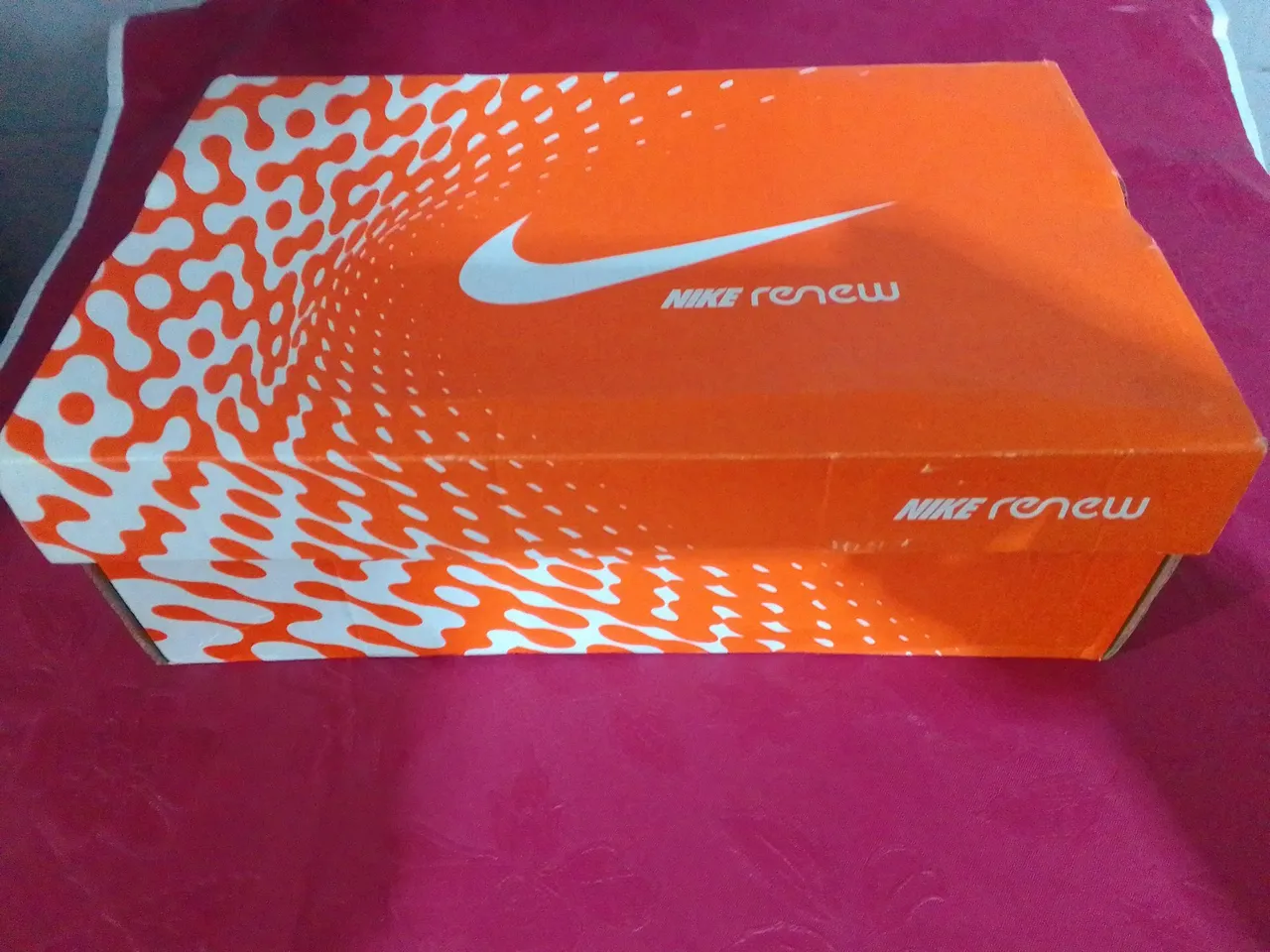 Caixas Nike Renew e umbro 38/40
