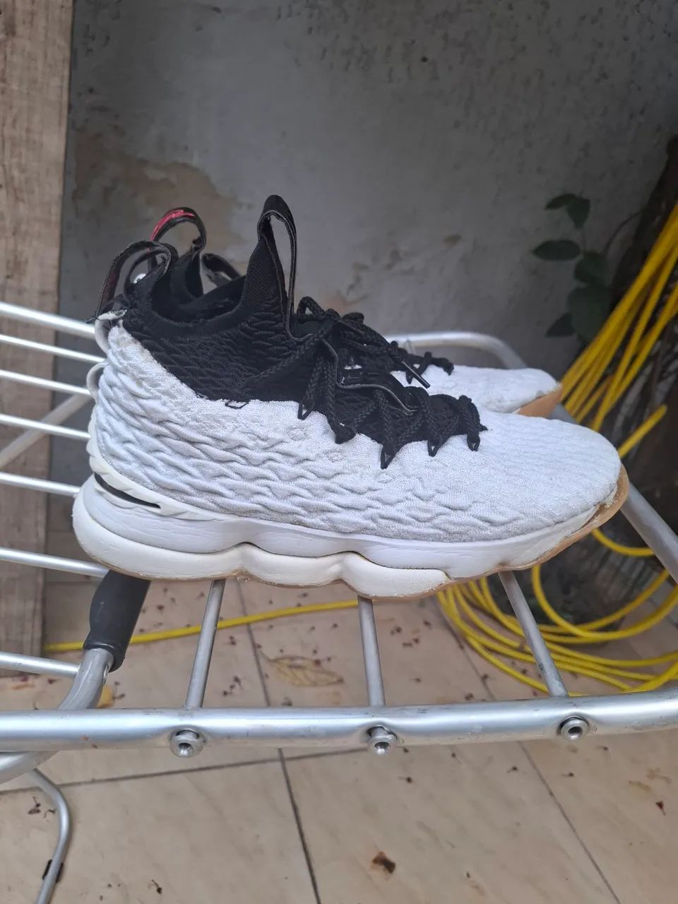 lebron 15 white and black