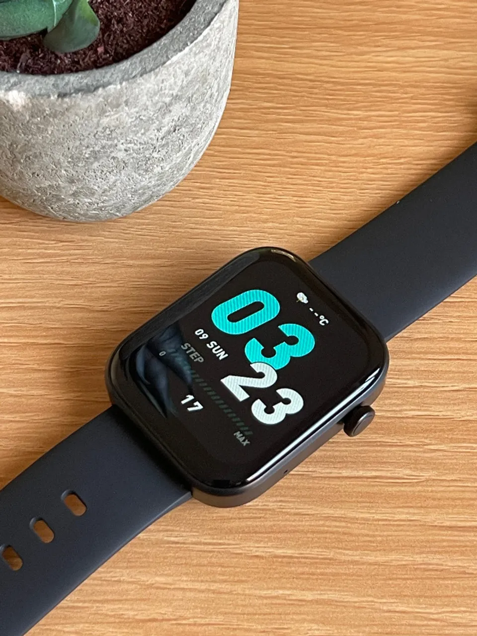 Smartwatch Colmi P71 - Preto