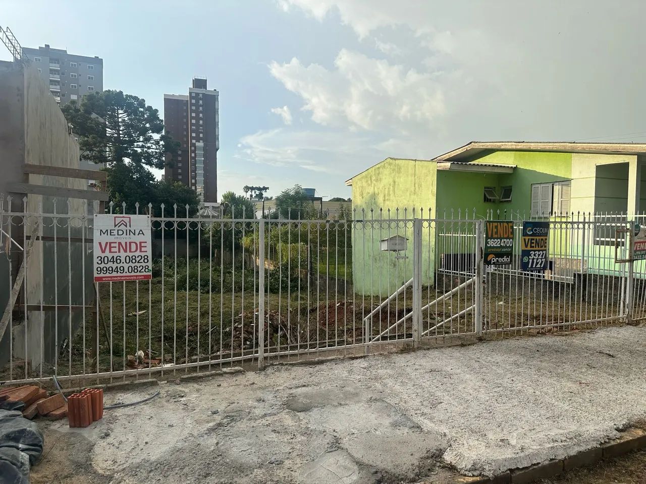 Grande Terreno Próximo do Centro-  - Foto 2