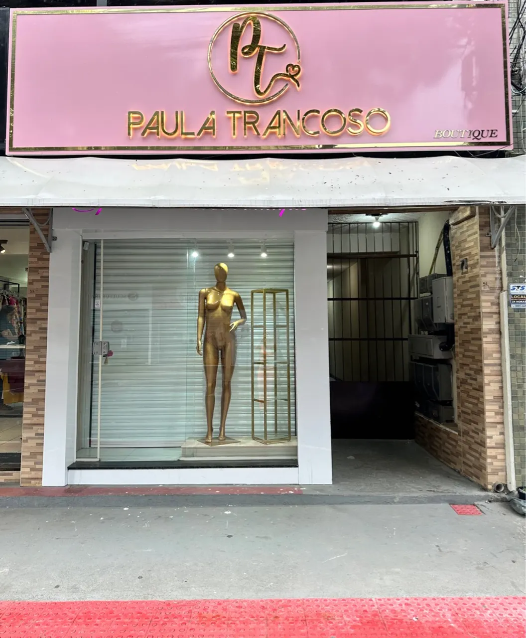 Passo ponto alugado de loja moda feminina completo.