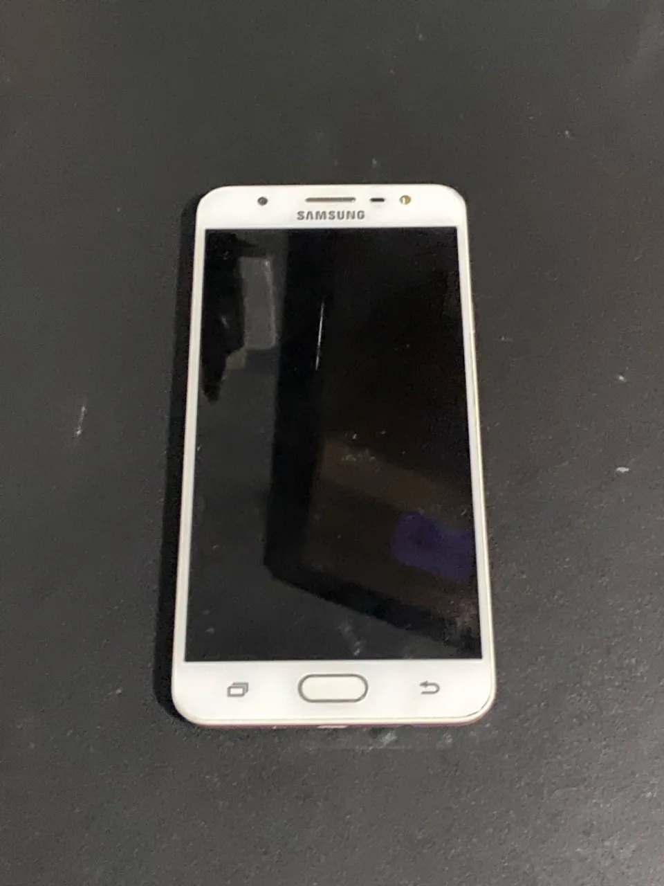 Vendo Samsung J7 prime, pouco usado e em perfeito estado, sem marcas de uso