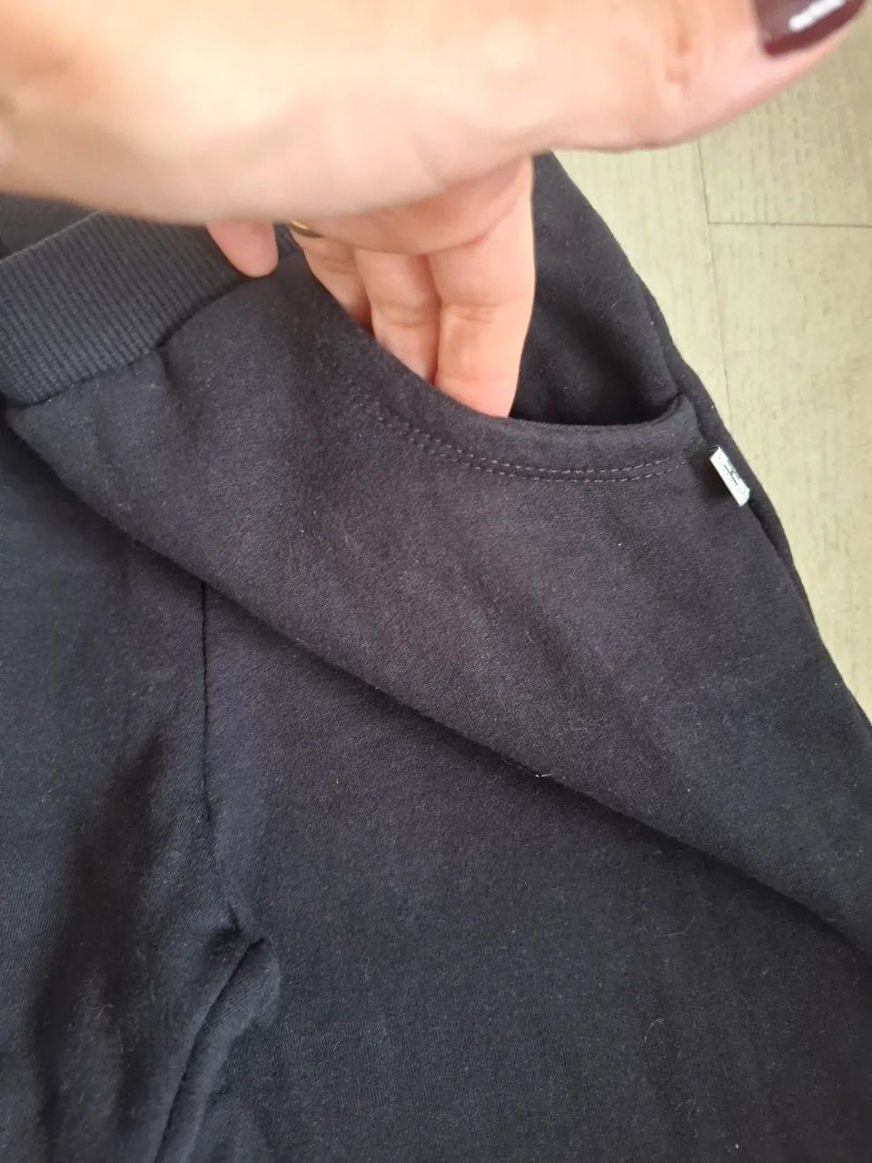 Calça moletom preta 10 anos - Foto 3
