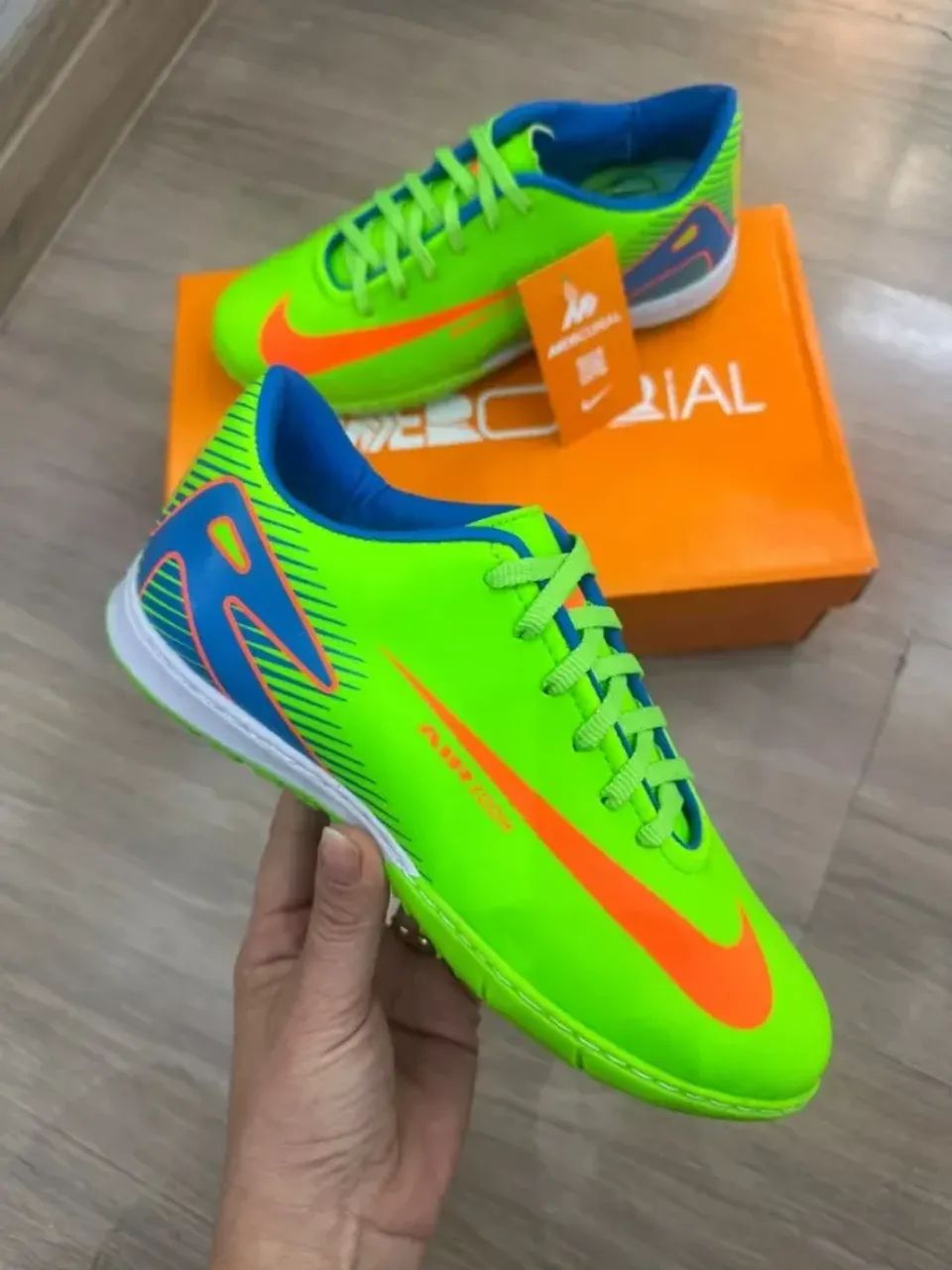 Chuteira Nike Air Zoom Society