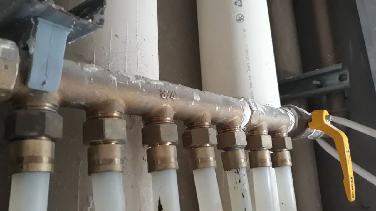 Tubulação de gás e água quente  - Foto 4