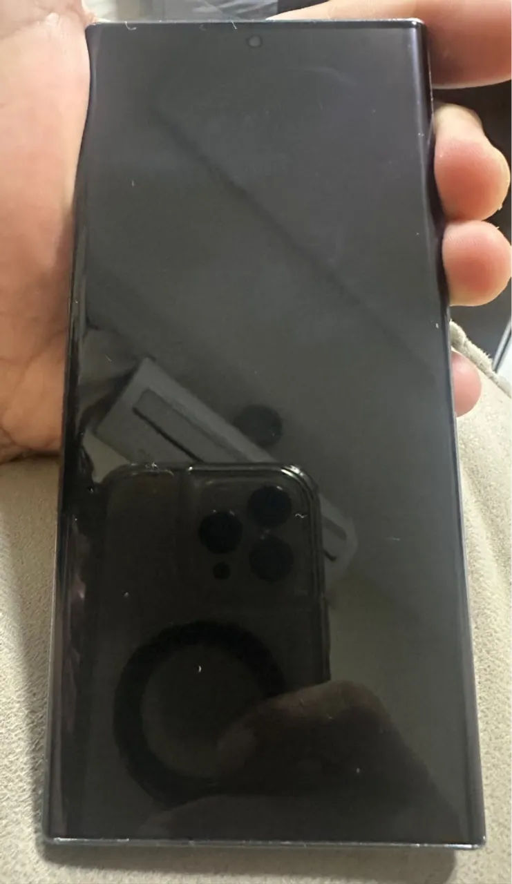 Samsung S22 ultra com placa danificada