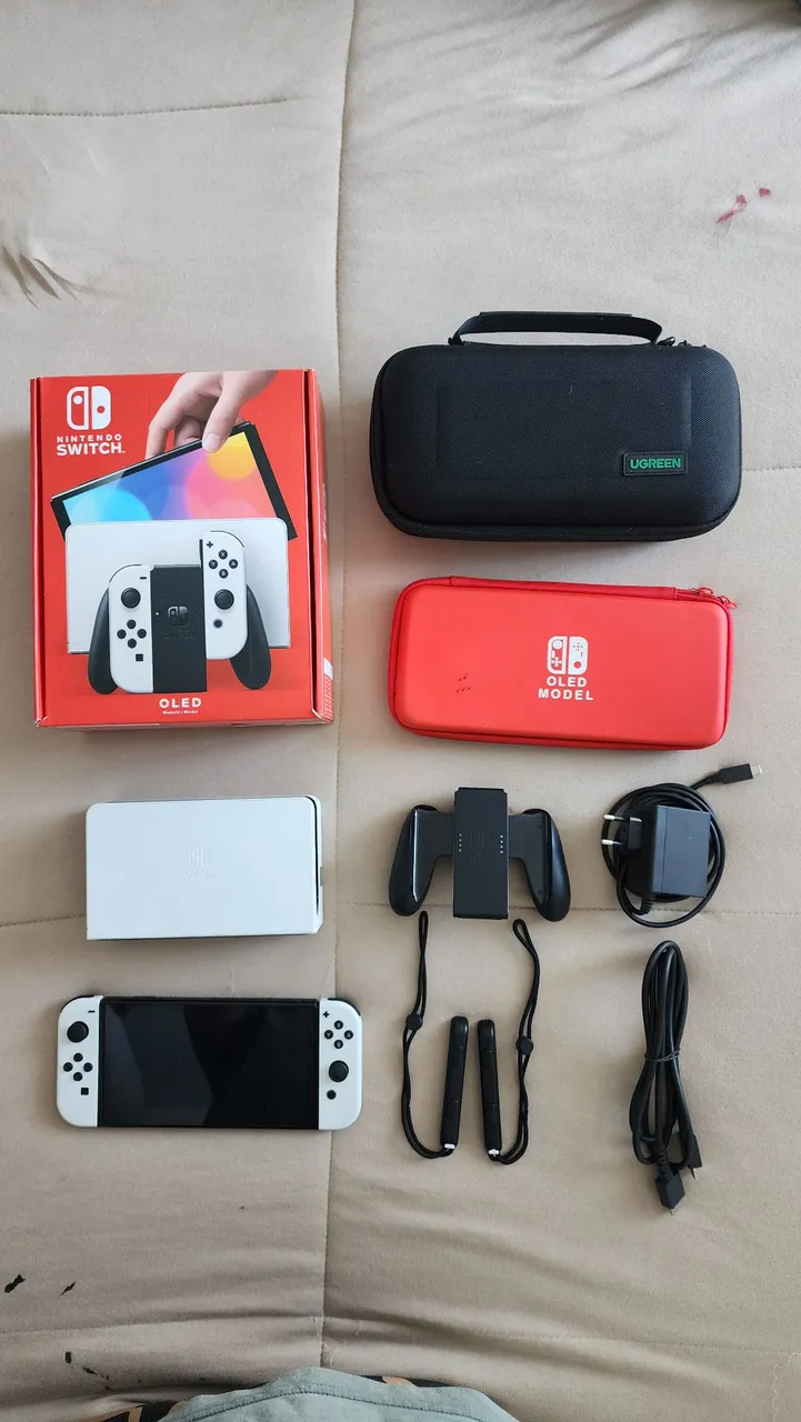 Nintendo Switch OLED - Completo e Novo!