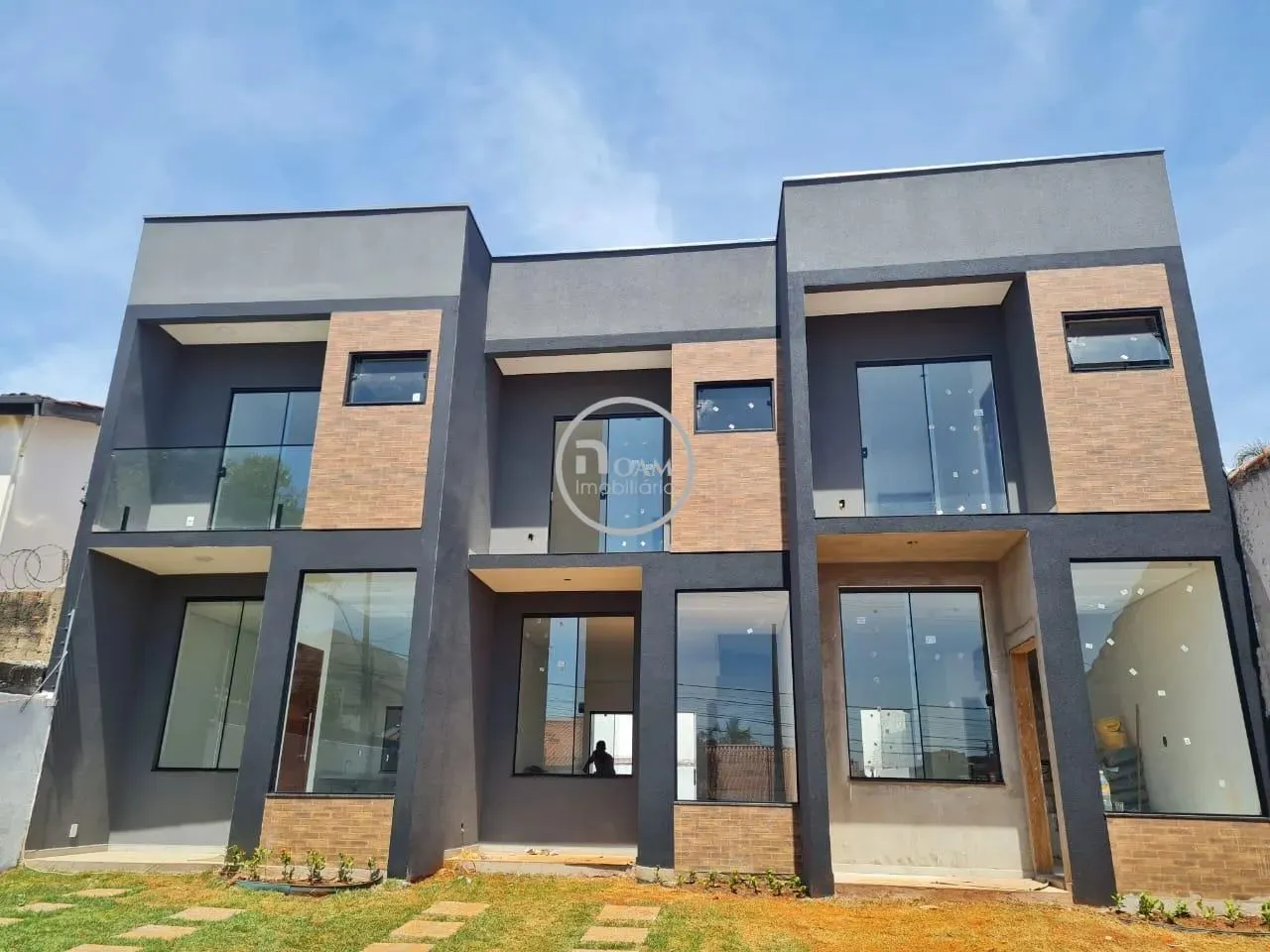 Casa para Venda em Sorocaba, Jardim Simus, 2 dormitórios, 2 suítes, 3 banheiros, 2 vagas