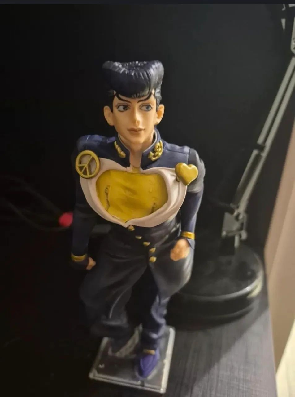 Action figure JoJo Josuke original importado 25cm