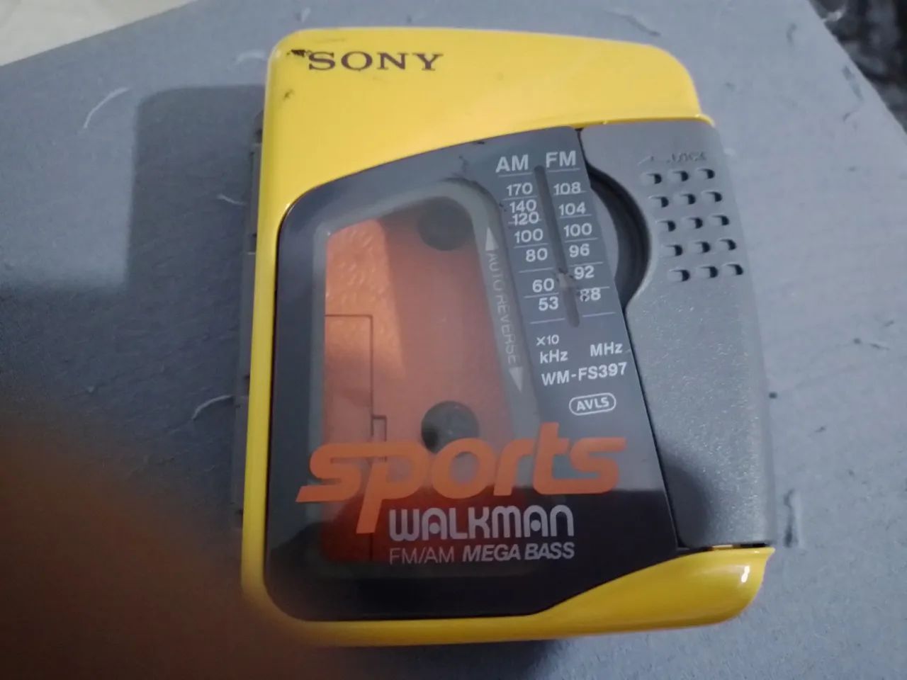 Sony Sports Walkman WM-FS397 ler a descrição  - Foto 5