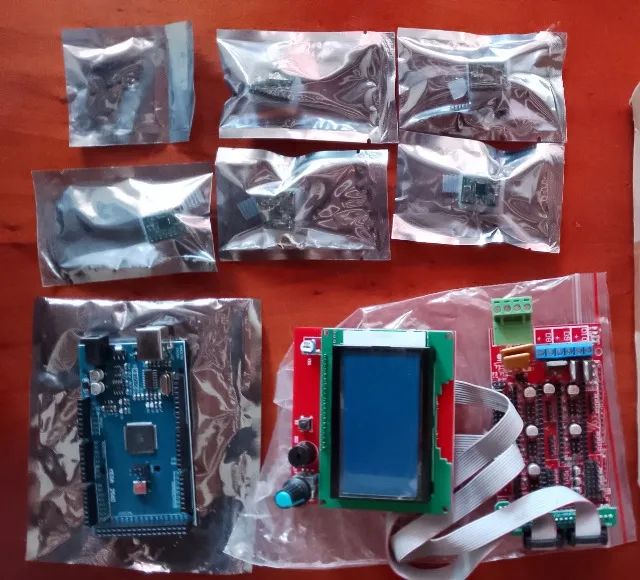 Arduino mega 2560 + ramps + 5 drivers A4988 + display lcd 128x64 para ... image.