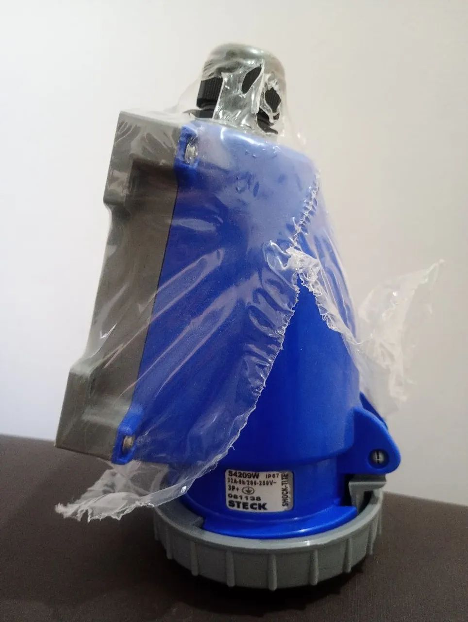 Tomada industrial  - Foto 2