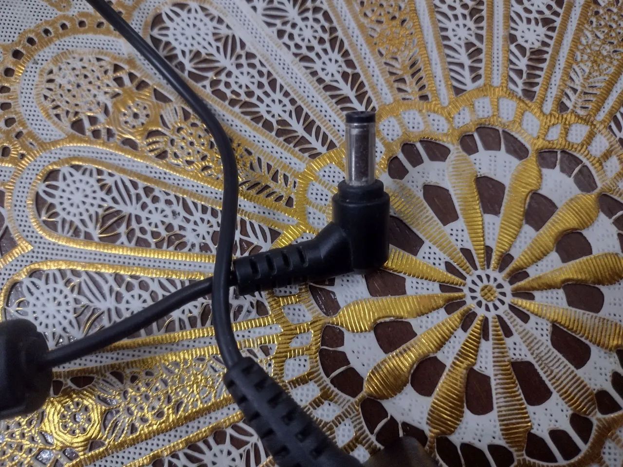 Carregador de Netbook modelo positivo  - Foto 2