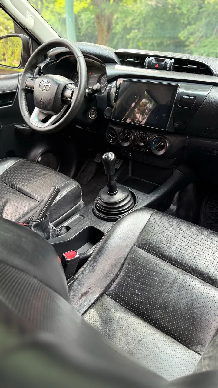 Hilux CD 4X4 2.8 Diesel Mec. 2018 | 10k Abaixo da Fipe | Bancos de couro + Multimídia  - Foto 9