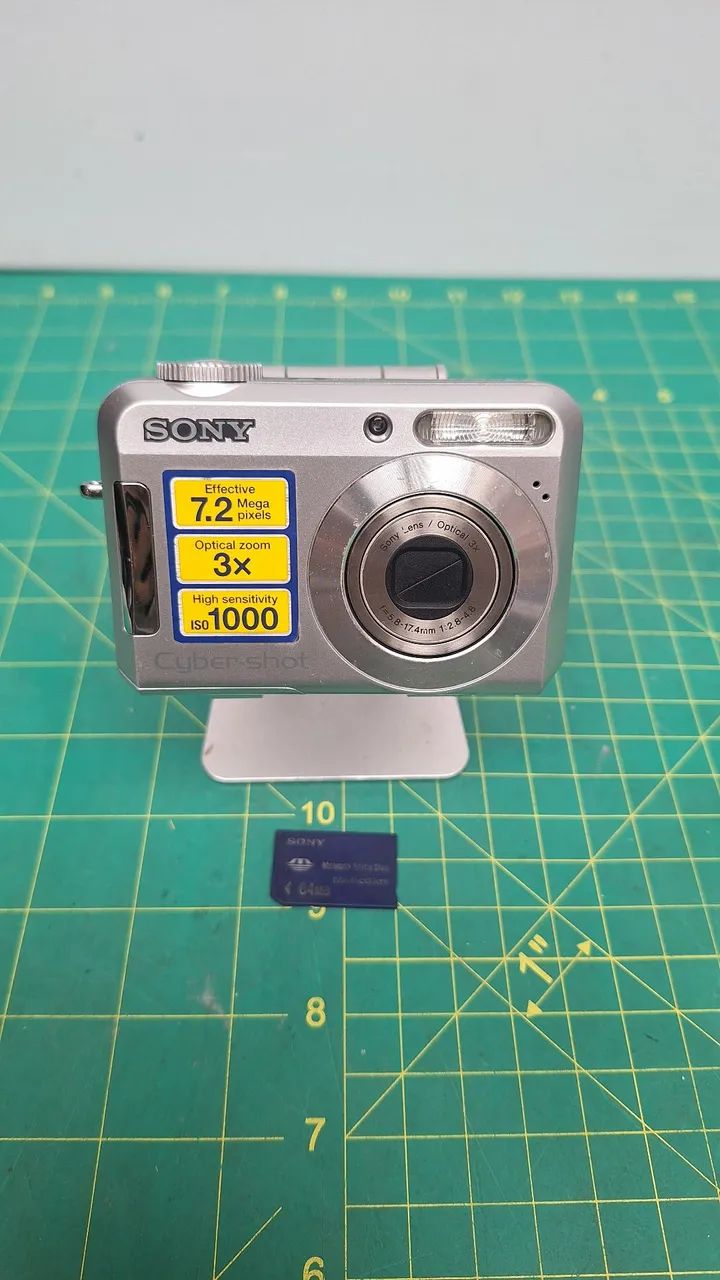 Câmera digital Sony 7.2 funcionando perfeitamente - Câmeras e