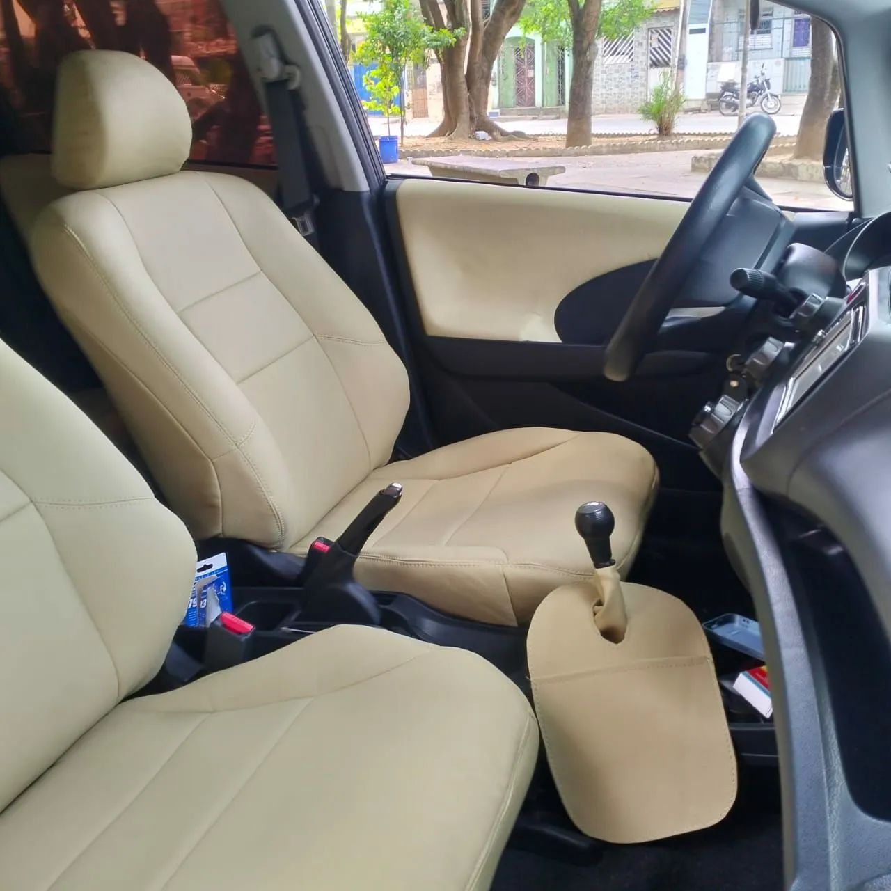 FORRAMOS BANCO DE CARRO EM COURO E SINTÉTICO 