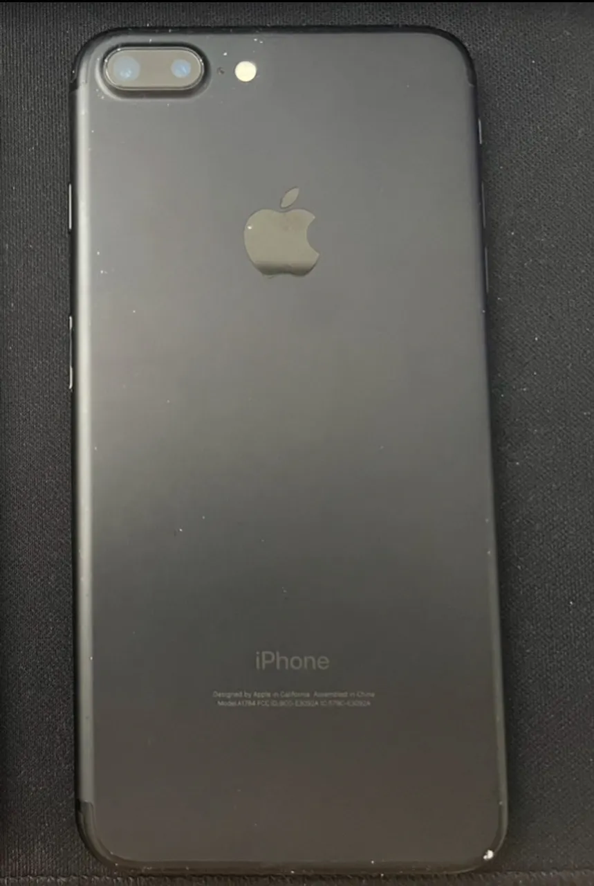 iPhone 7 Plus de 128 gigas funcionando tudo