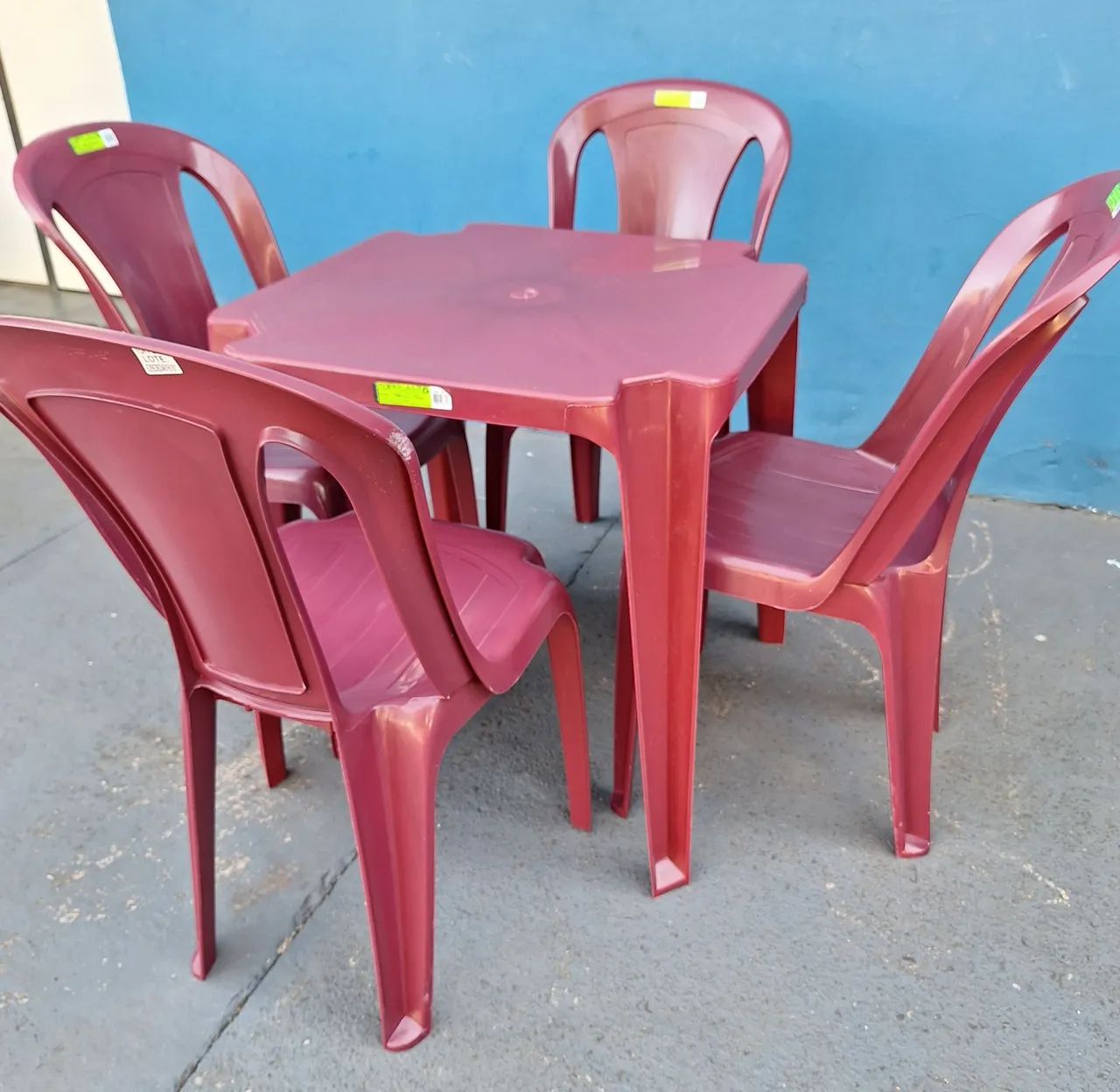 Jogo de mesa e cadeiras para área externa - Foto 2
