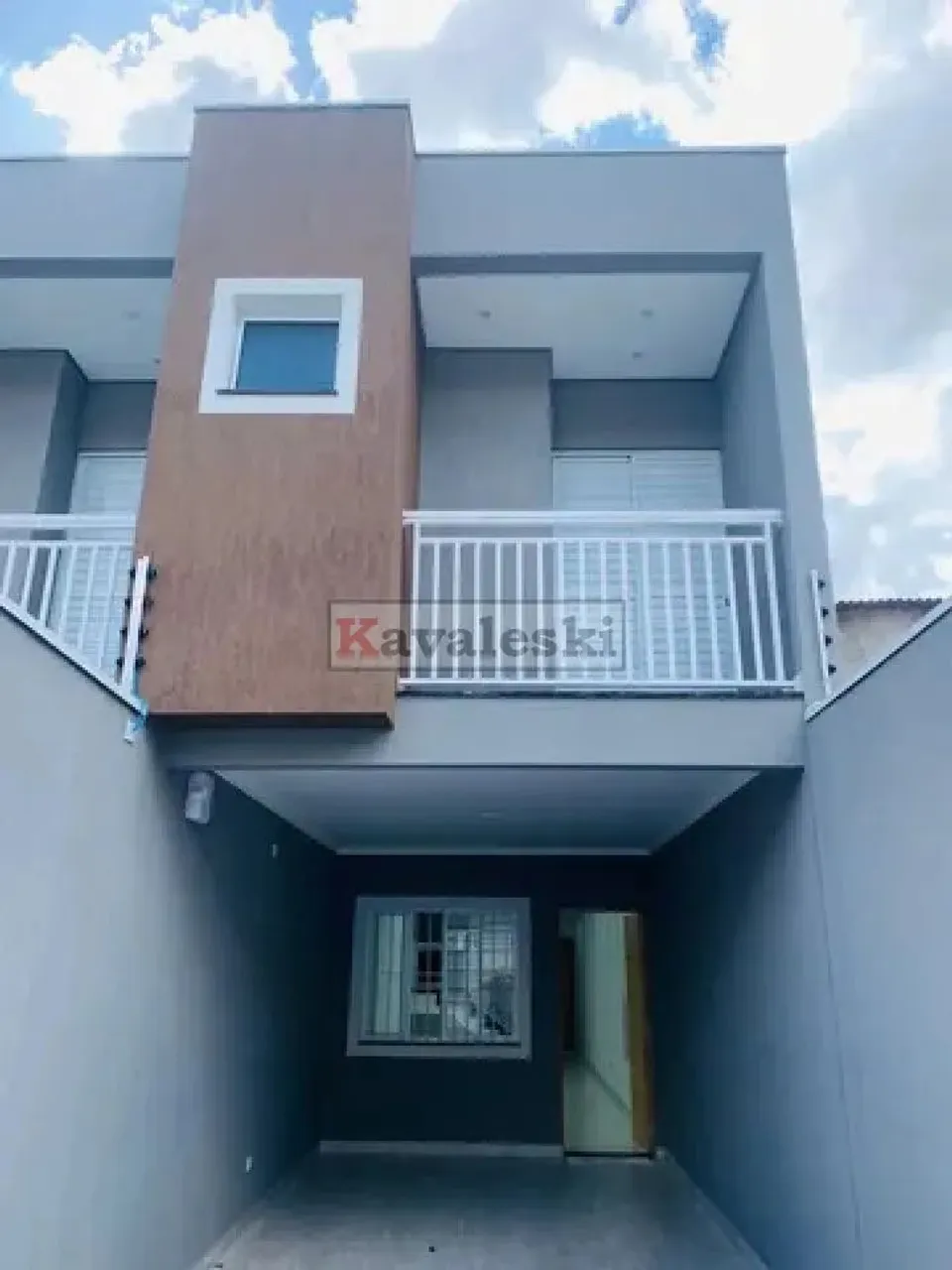 Sobrados Novos- 3 dormitórios 2 suites 2 vagas - Terraço com Churrasqueira- Próx Metrô- Im