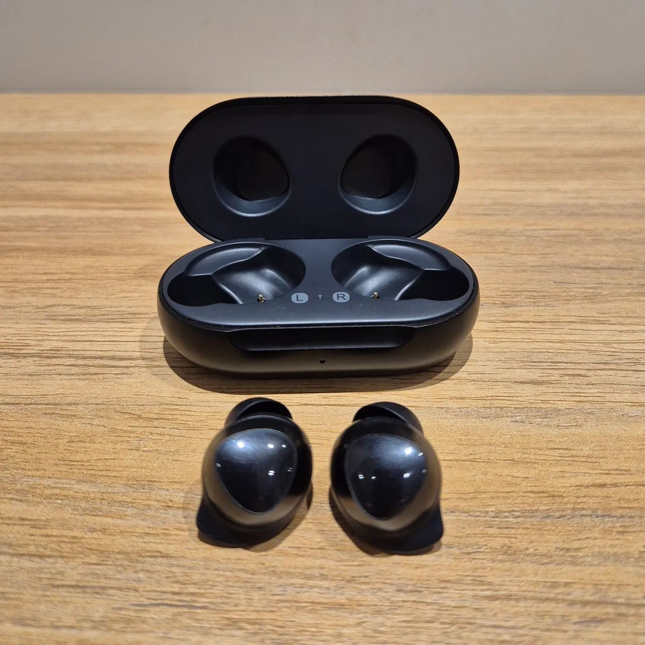Fones de Ouvido Wireless (Sem Fio) Samsung Buds (Preto) - Foto 3