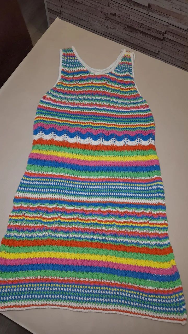 Vendo lindo Vestido de crochê marca Zara,  seminovo , 13-14 anos