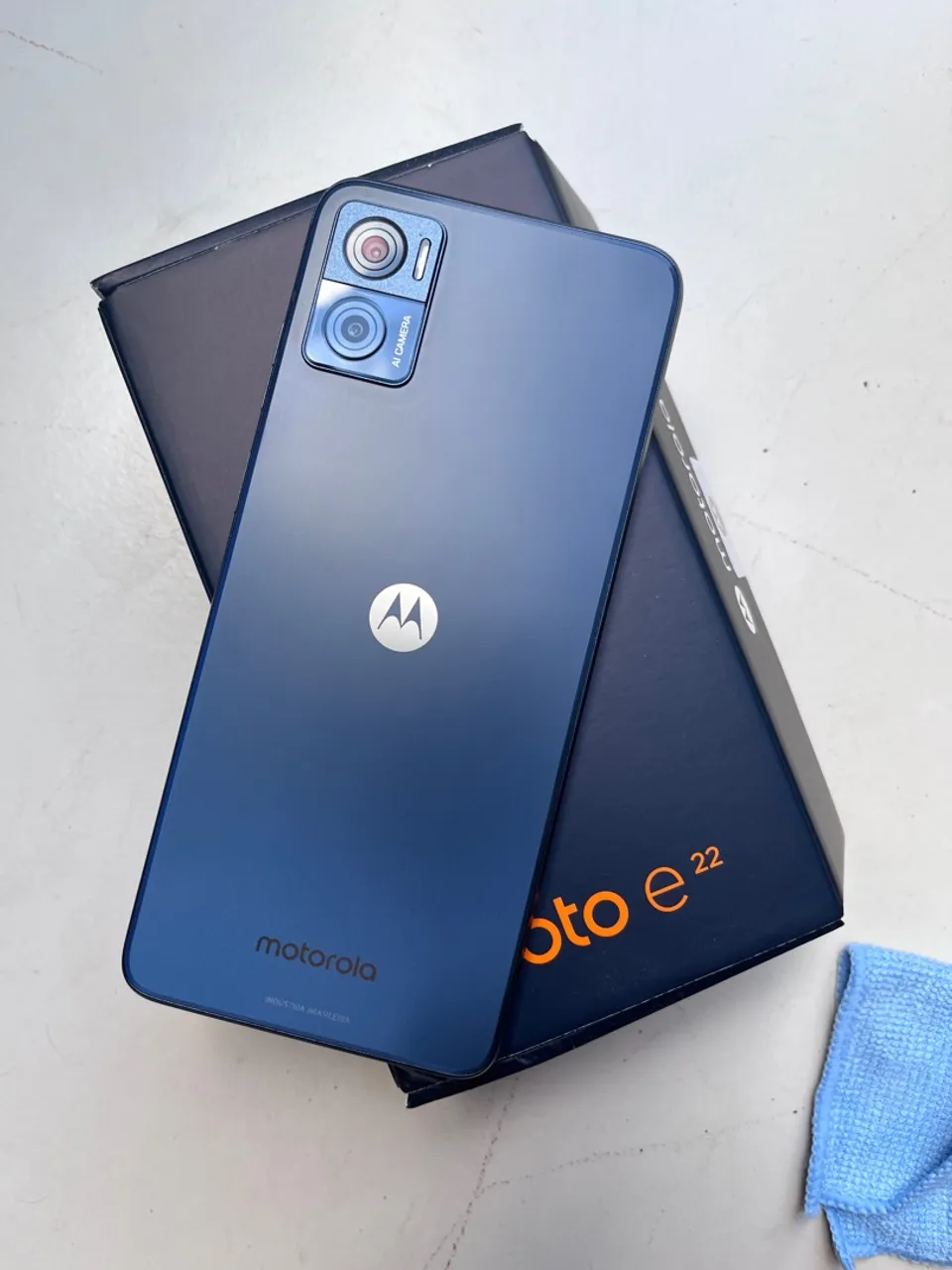 Motorola E22 - Seminovo - c/ nota fiscal