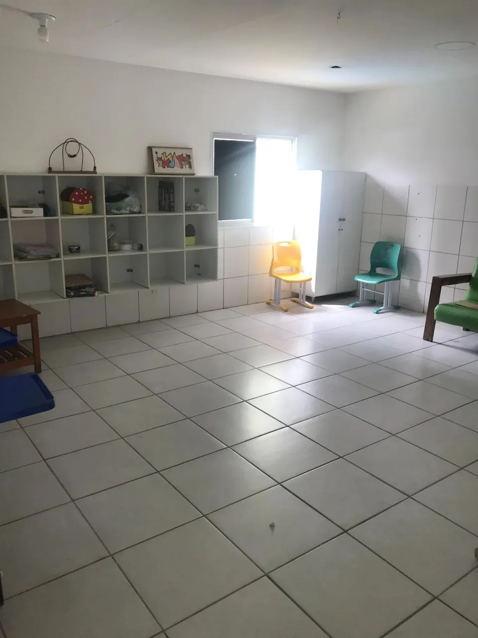 Prédio/Edifício inteiro para aluguel possui 1000 metros quadrados com 14 quartos