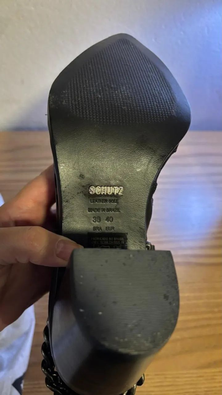 Bota Schutz couro NOVA lindíssima - Foto 5