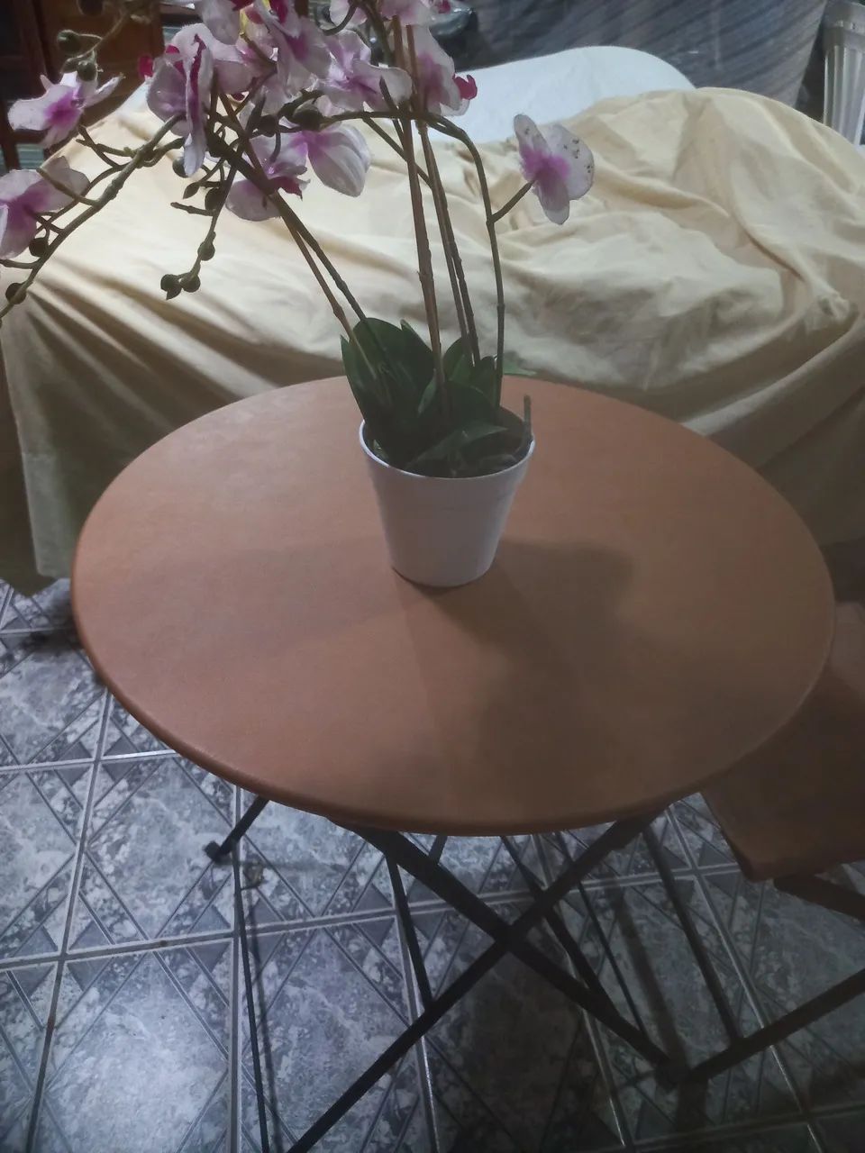 Mesa com 2 cadeiras  - Foto 2