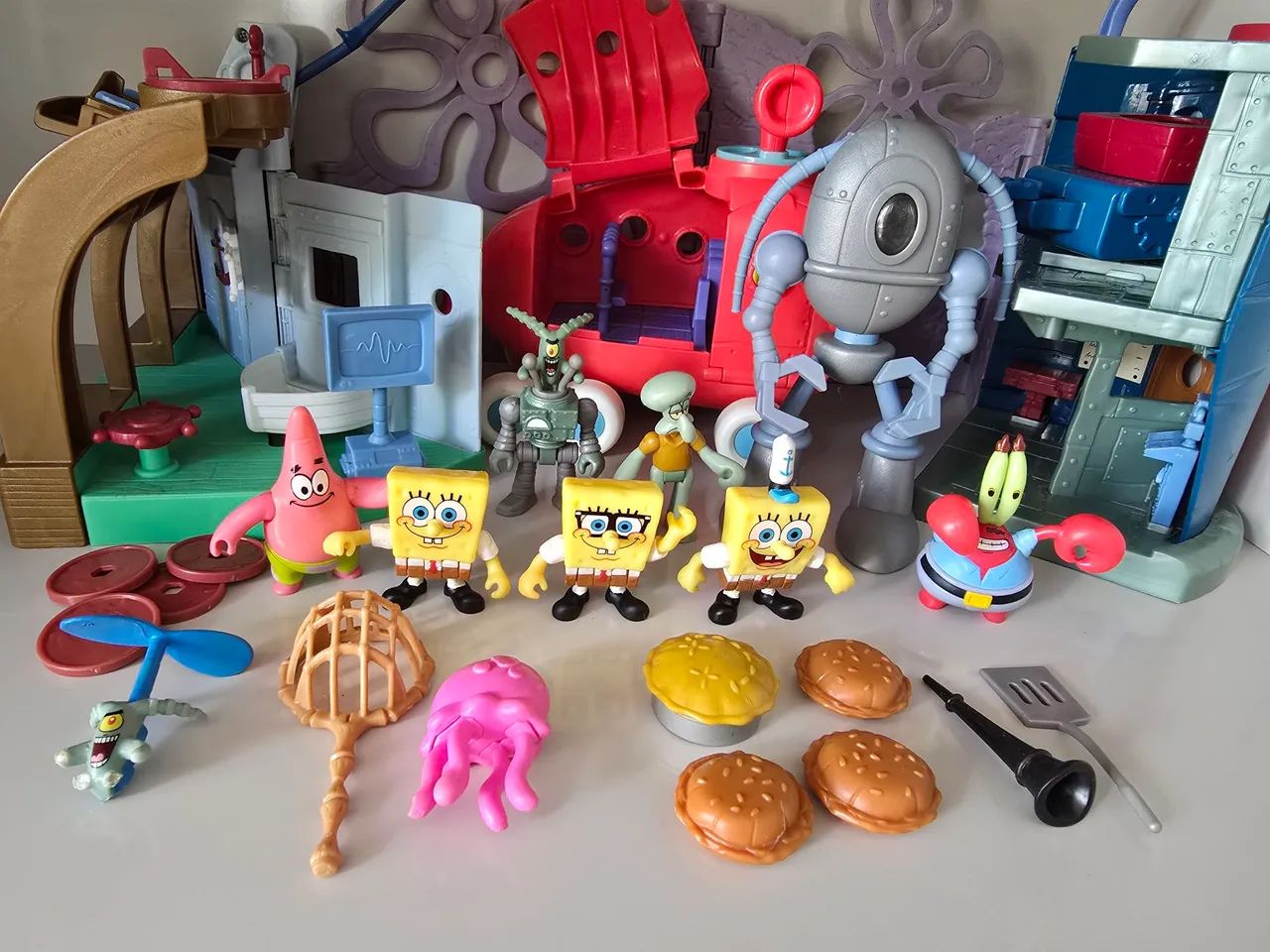 Imaginext bob esponja balde de lixo e siri cascudo usado com figuras extras mattel - Foto 2