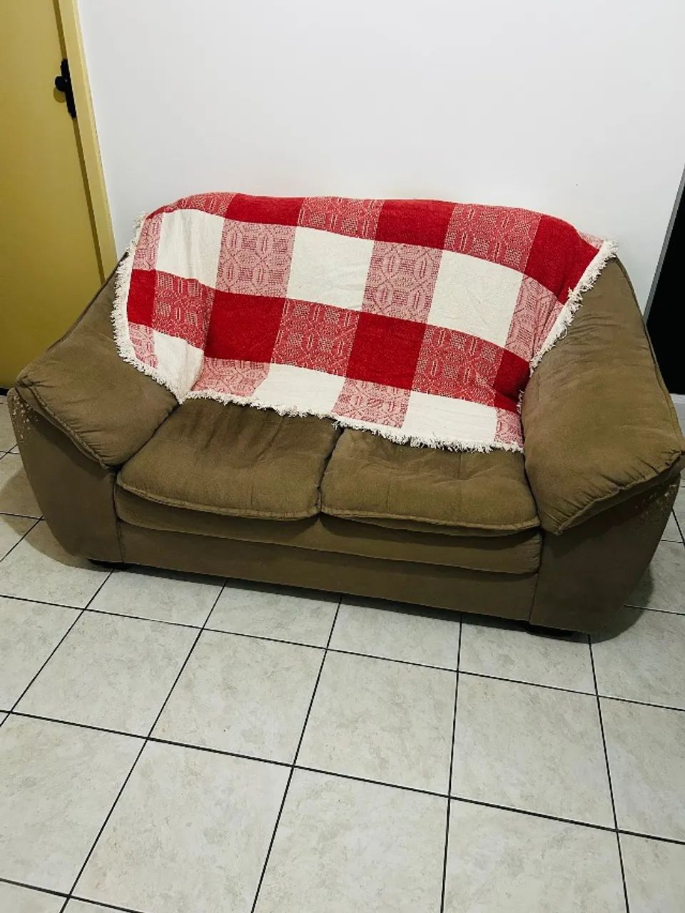 Vendo kit: cama casal, sofá pequeno e grande  - Foto 3