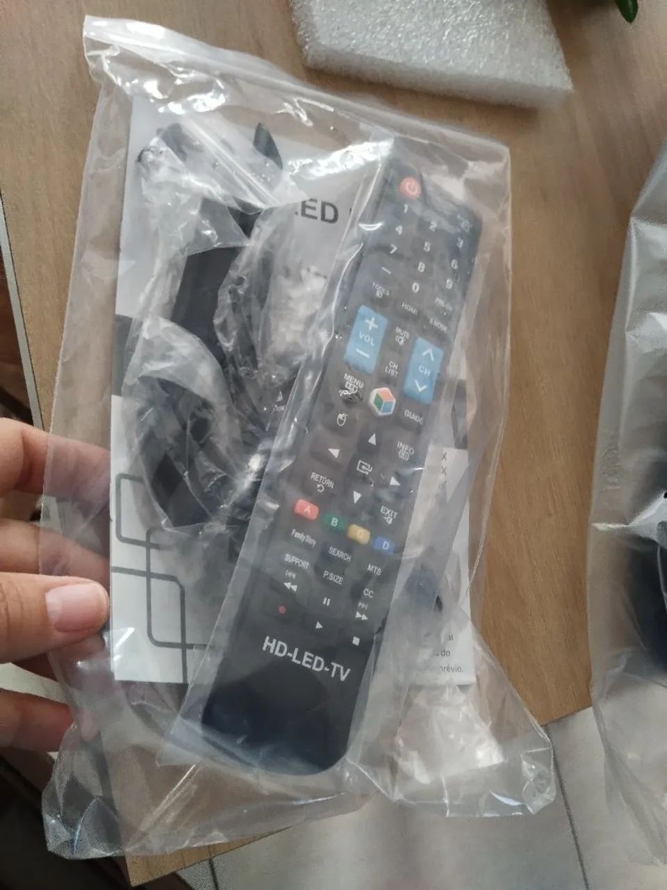 Vendendo tv 32 polegadas nova , na caixa . - Foto 5
